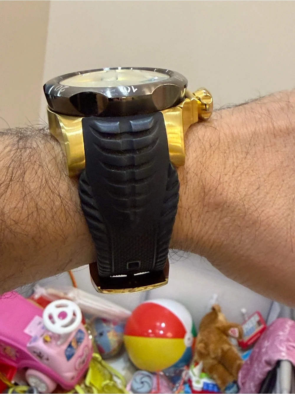 Invicta Venom Sea Dragon 19315 Men's Automatic 1000M Gold Dial Black Strap Watch